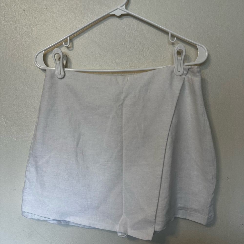 Abercrombie & Fitch White Linen Skort